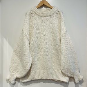 Zara Chunky Knit Cream Sweater with Statement Sleeves